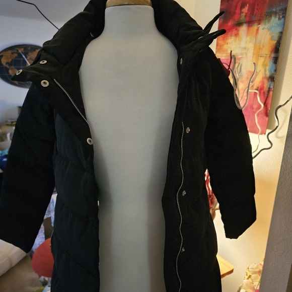 Black Snow Ski Coat - Picture 3 of 13